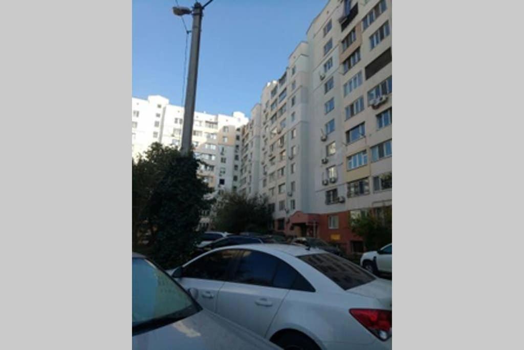 Уютная И Чистая 1-К Центр-Молдаванка Odesa Exterior foto